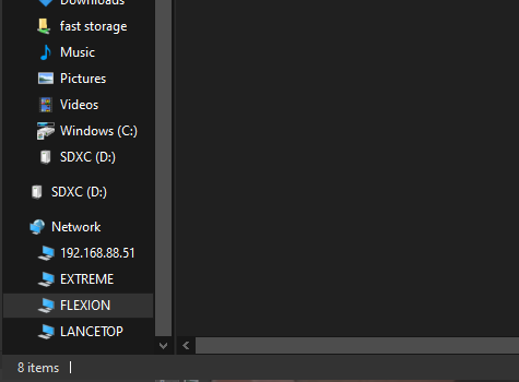 FLEXION server selected in Windows Explorer sidebar